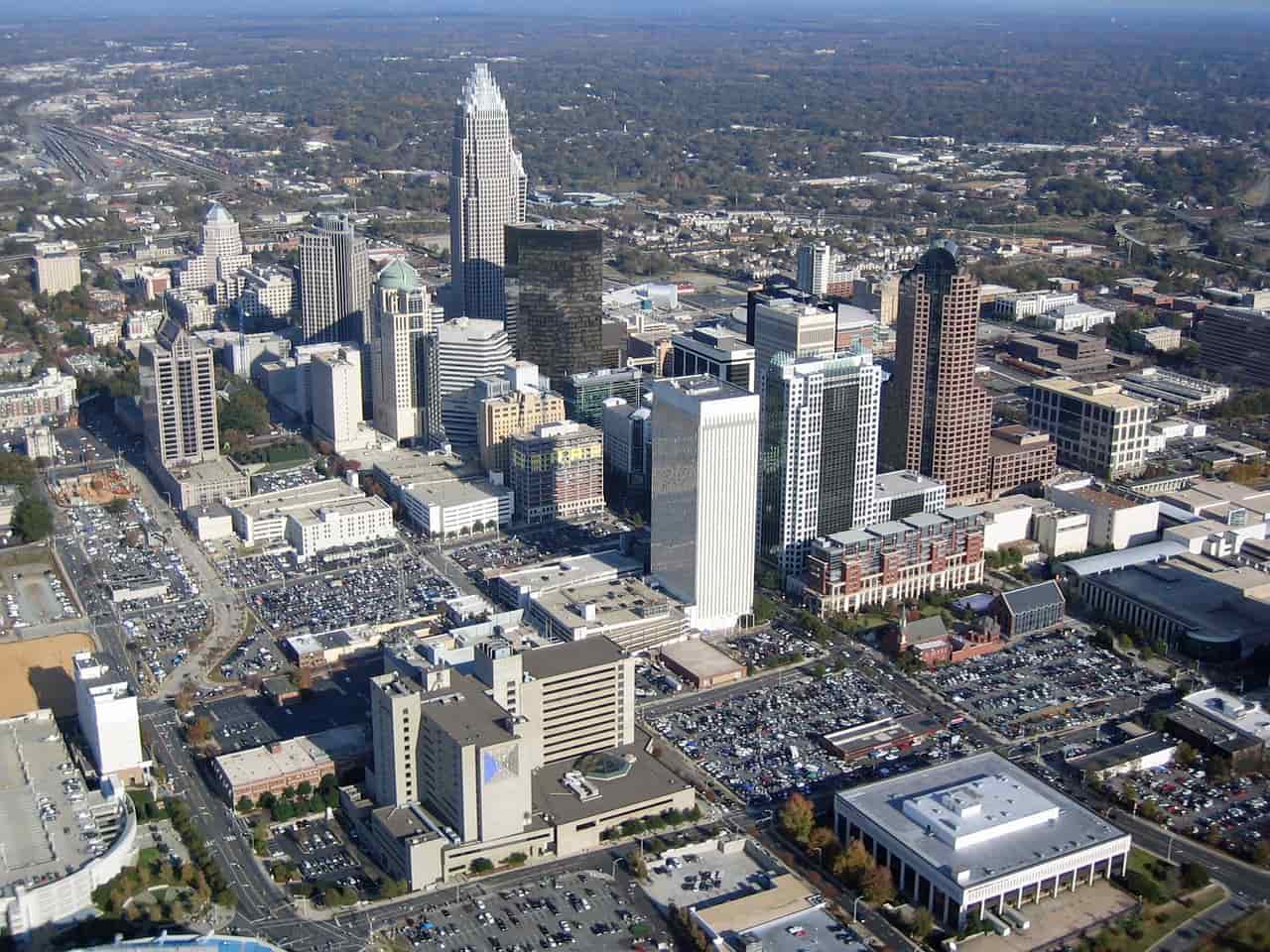 Explore Charlotte’s Best Neighborhoods with Charlotte Party Bus Company